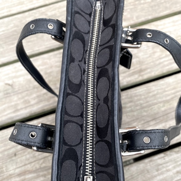 Coach Purse - Picture 5 of 7